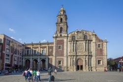 La chiesa di Santo Domingo, situata sull'omonima piazza nel centro storico di Città del Messico, qualche isolato a nord dello Zocalo e della Catedral Metropolitana - foto © ...