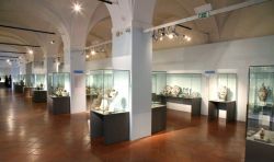 Collezione di ceramiche orientali al MIC di Faenza, Emilia-Romagna