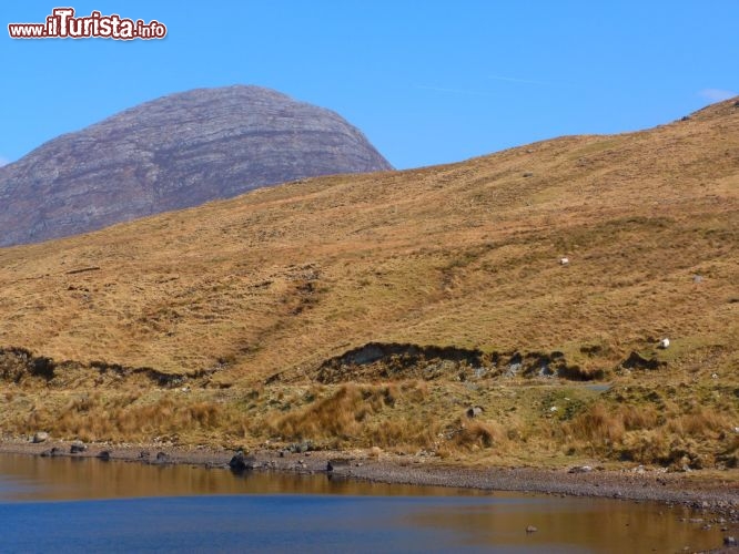 Immagine Monti Twelve Bens, le alture più imponenti del Connemara in Irlanda.