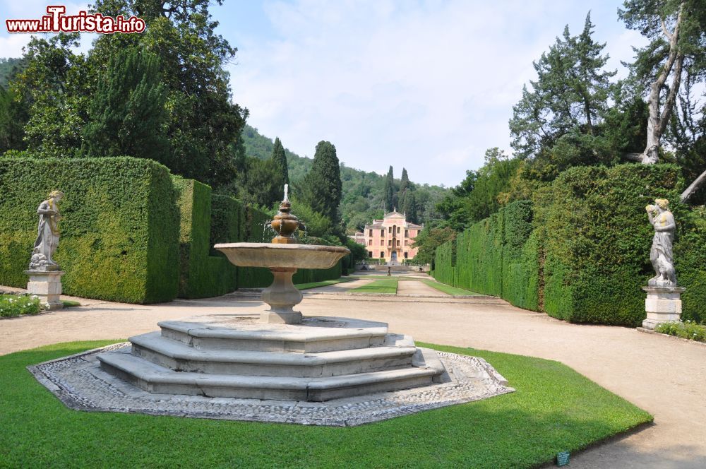 Immagine I giardini monumentali di VIlla Barbarigo a Galzignano Terme, Colli Euganei, Veneto