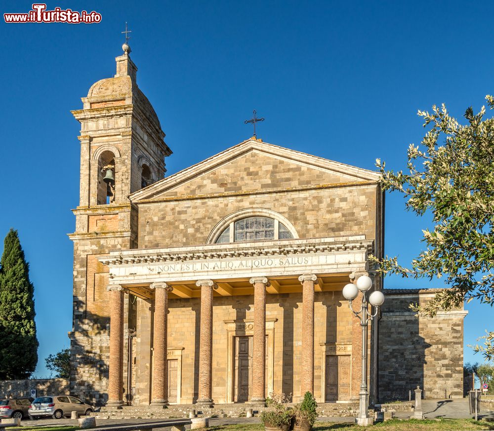 Immagine La Cattedrale di San Salvatore a Montalcino in Toscana