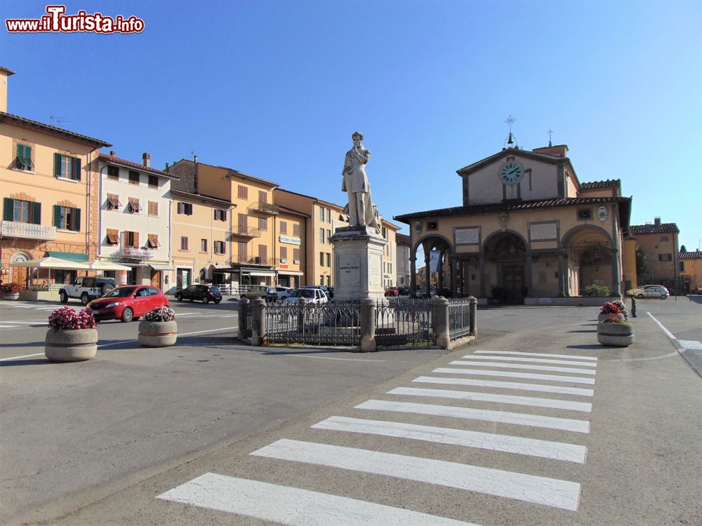 Immagine La piazza centrale di Monsummano Terme in toscana - © lissa.77 / Shutterstock