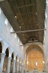 Aquileia interno della Basilica romanica di Santa Maria Assunta