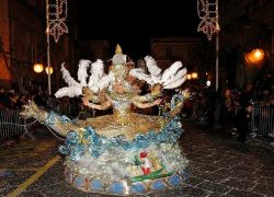 Il Carnevale di Misterbianco è famoso per i suoi magnifici costumi