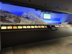 La storia dei coltellini svizzeri Victorinox nel museo-negozio di Brunnen
