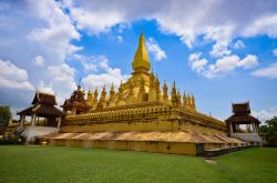 Phra Taht Luang Vientiane Laos - © kamui29 / Shutterstock.com