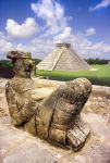 La statua sacrificale di Chak Mul si trova a  Chichen itza: è uno dei siti  archeologici più famosi dei Maya, uno dei migliori e più importanti dello Yucatan, ...