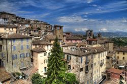 Vista Panoramica del centro storico di Perugia. ...