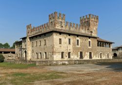Cavernago, Bergano: il Castello Malpaga del 12° secolo in Lombardia