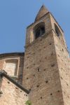 Edificio storico nel centro di Mondavio, provincia di Pesaro-Urbino, Marche. Questo grazioso Comune sorge su un colle a circa 20 km dal Mare Adriatico.
