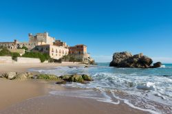 Il Castello di Falconara  sulla costa di Sutera in Sicilia