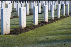 Il cimitero del Commonwealth della Seconda Guerra Mondiale a Udine, Friuli Venezia Giulia. Le 415 lapidi presenti in questo fazzoletto di terra a Adegliacco sono quelle di soldati britannici, ...