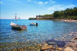 il mare pulito della Sardegna nella baia di Santa Margherita di Pula