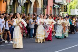 Il matrimonio Selargino, evento folkloristico di fine estate a Selargius in Sardegna - © GIANFRI58 / Shutterstock.com