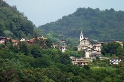Il villaggio di Carcegna in Piemonte sul Lago d'Orta