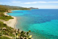 La spiaggia di Is Canaleddus vicino a Quartu Sant'Elena in Sardegna