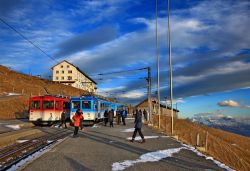 La stazione ferroviaria in cima al monte Rigi, Svizzera - © Heracles Kritikos / Shutterstock.com