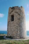 La Torre di Sa Mora sulla costa di Putzu Idu in Sardegna