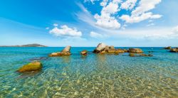 Le acque trasparenti della spiaggia di Orri in Sardegna, comune di Tortolì