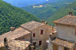 Le case antiche di Vallo di Nera borgo dell'Umbria