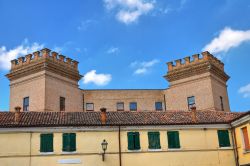 Mesola, il Castello fotografato dal centro storico (Emilia-Romagna).
