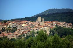 Panorama del villaggio medievale di Santa Flora, borgo del grossetano in Toscana