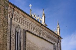 Particolare del fianco del Duomo di San Marco a Valvasone