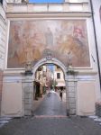 Porta Piazza, lo storico accesso al borgo marinaro di Noli in Liguria - © il viaggiatore / Shutterstock.com