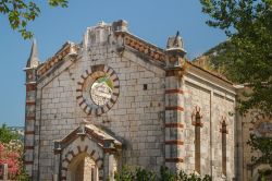 Rovine di un'antica chiesa nella cittadina dalmata di Ston, Croazia.
