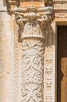 Particolare della Cattedrale di San Giorgio a Melpignano nel Salento, borgo della Puglia