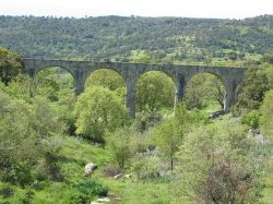Su ponte 'e sa Corra Chervina vicino a Pattada in Sardegna - © Djdani, Wikipedia