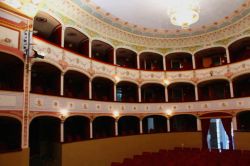 Teatro comunale l'Idea a Sambuca di Sicilia - © Guzman - CC BY-SA 4.0 - Wikipedia