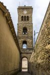 Torre campanaria a Castellabate, Campania, Italia. Un bel particolare del campanile di questa località del Cilento.
