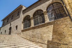 Un palazzo storico del centro tardo medievale di Montecassiano nelle Marche