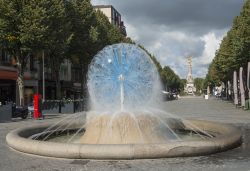 Una fontana nel centro cittadino di Reims, Francia.
 