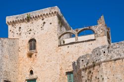 Uno scorcio del castello di Conversano, Puglia. Sin dall'epoca normanna è stato residenza dei conti di Conversano per quasi 7 secoli - © Mi.Ti. / Shutterstock.com