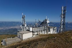 Veduta della Croix de Chamrousse in cima alla stazione sciistica nei pressi di Grenoble, Francia.
Raggiunge quota 2250 metri di altezza - © Pierre Jean Durieu / Shutterstock.com