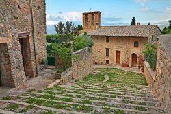 Visita al cenro storico di Gualdo Cattaneo di Perugia, regione Umbria