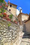 Visita al centro storico di Vallo di Nera in Umbria, uno dei borghi più belli d'Italia