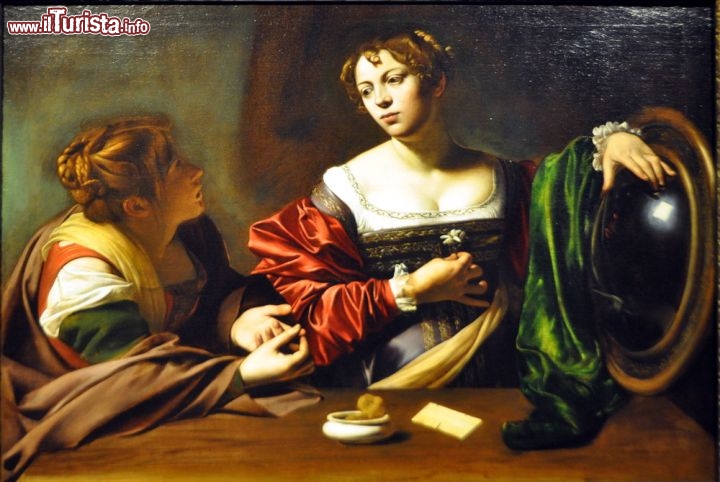 Marta e Maria Maddalena: il dipinto di Caravaggio, conosciuto anche con il nome di Conversione della Maddalena venne realizzato nel 1598. E' stato prestato dall'Institute of Arts di Detroit