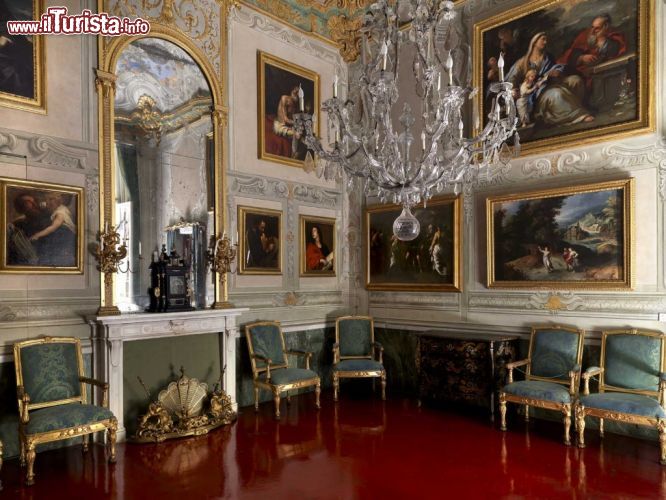 Immagine Il salotto verde, dentro alla dimora storica di Palazzo Spinola a Genova