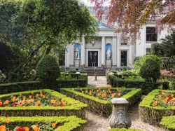 I grandi e ben curati giardini della casa museo Van Loon ad Amsterdam