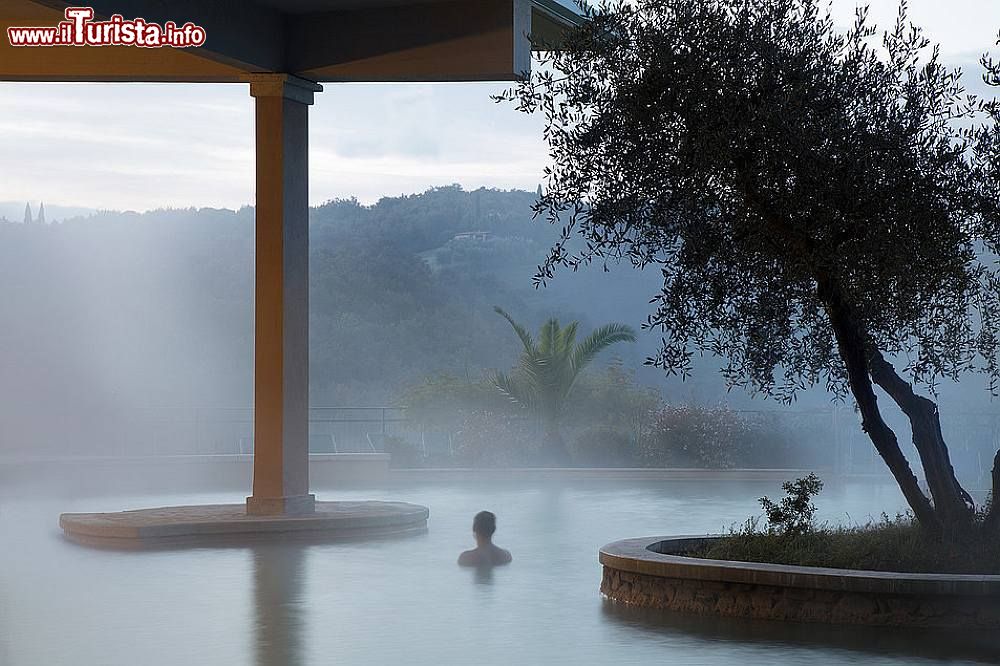 Immagine Acque iper termali in una delle due piscine dell'Albergo Posta Marcucci a Bagno Vignoni