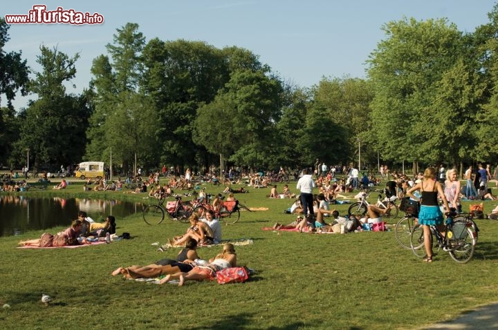 Immagine Domenica pomeriggio al Vondelpark Amsterdam