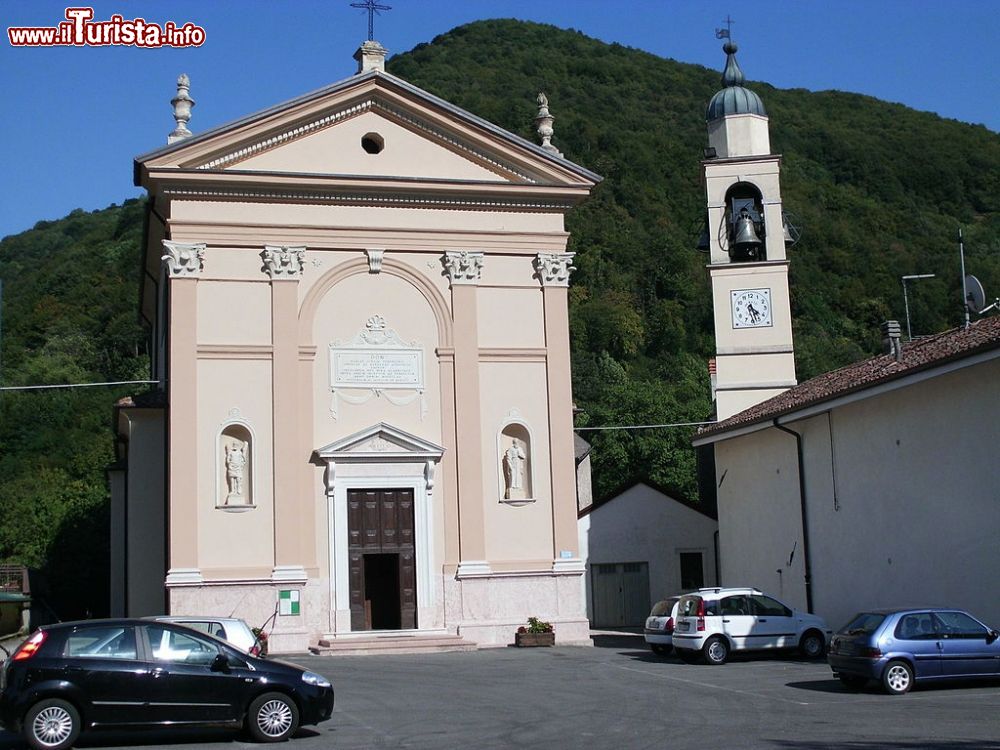 Immagine La Chiesa di Sant'Andrea di Badia Calavena in Veneto - © Zen41 - CC BY 3.0, Wikipedia