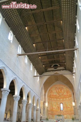 Immagine Aquileia interno della Basilica romanica di Santa Maria Assunta