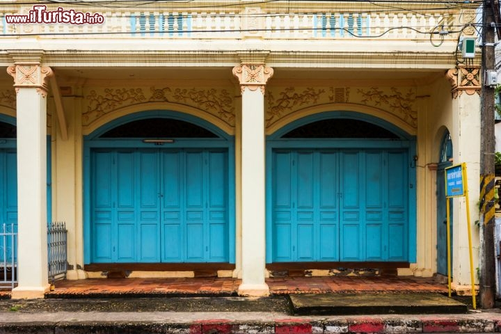 Immagine Un classico esempio di architettura coloniale a Nong Khai, nella parte nord-orientale della Thailandia - © BThaiMan / Shutterstock.com