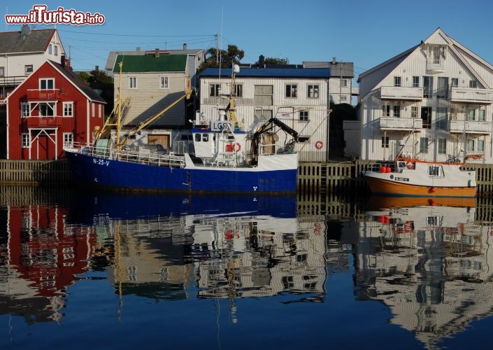 Immagine Barche di pescatori a Henningsvaer Lofoten