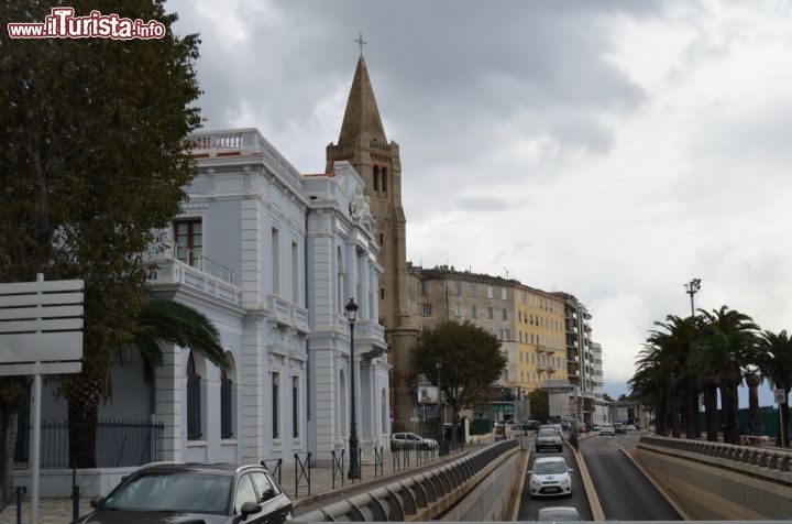 Immagine Bastia, Corsica: il lungomare cittadino