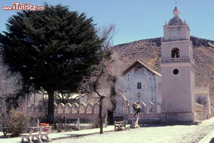 Immagine Bolivia Ande chiesa di montagna -  Foto di Giulio Badini i Viaggi di Maurizio Levi 